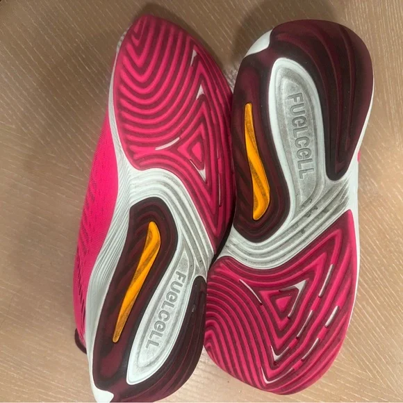 New Balance Women's FuelCell Prism V2. Fuchsia and Maroon Athletic Shoes - Picture 3 of 4